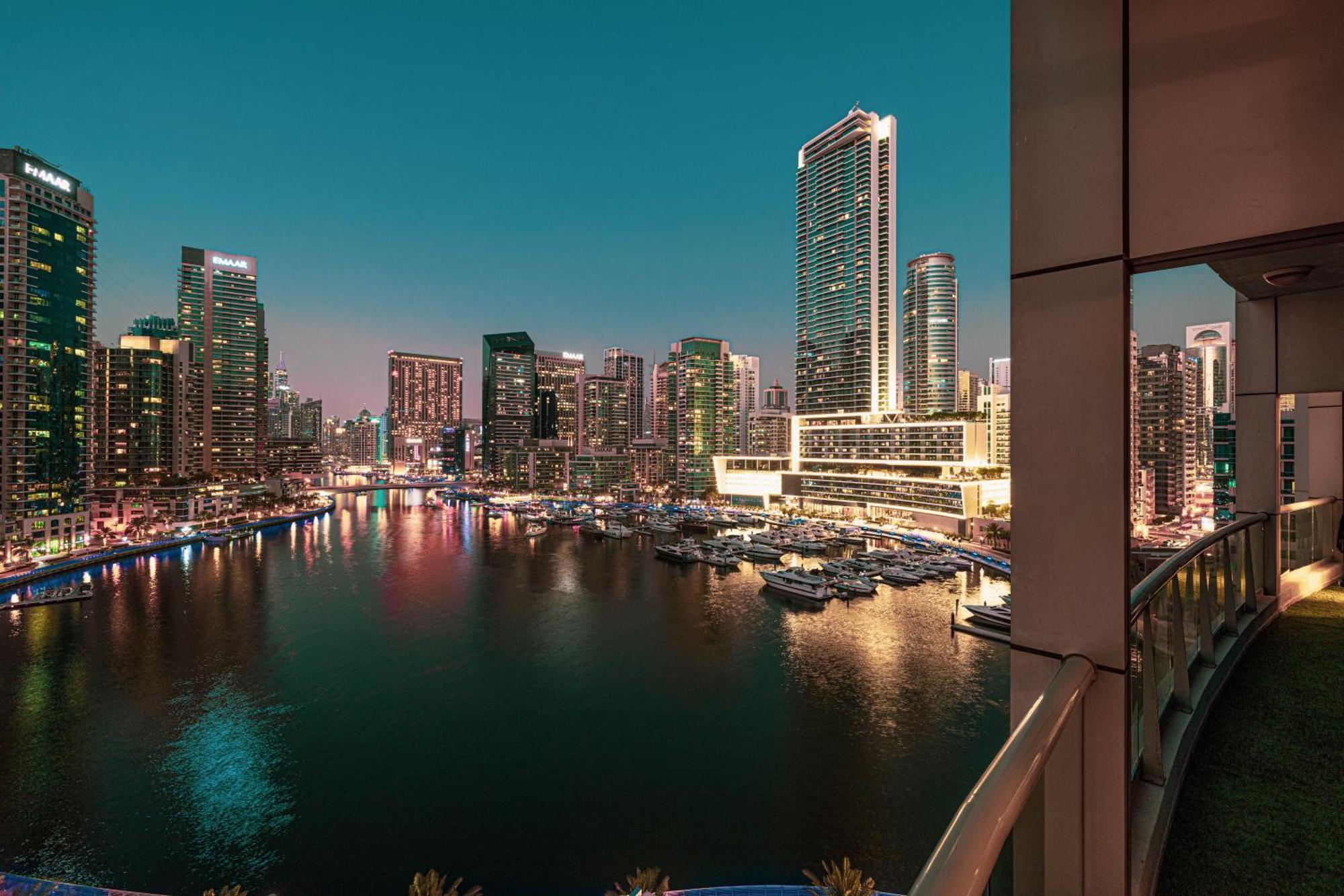 A Marina Luxe Retreat * دبي