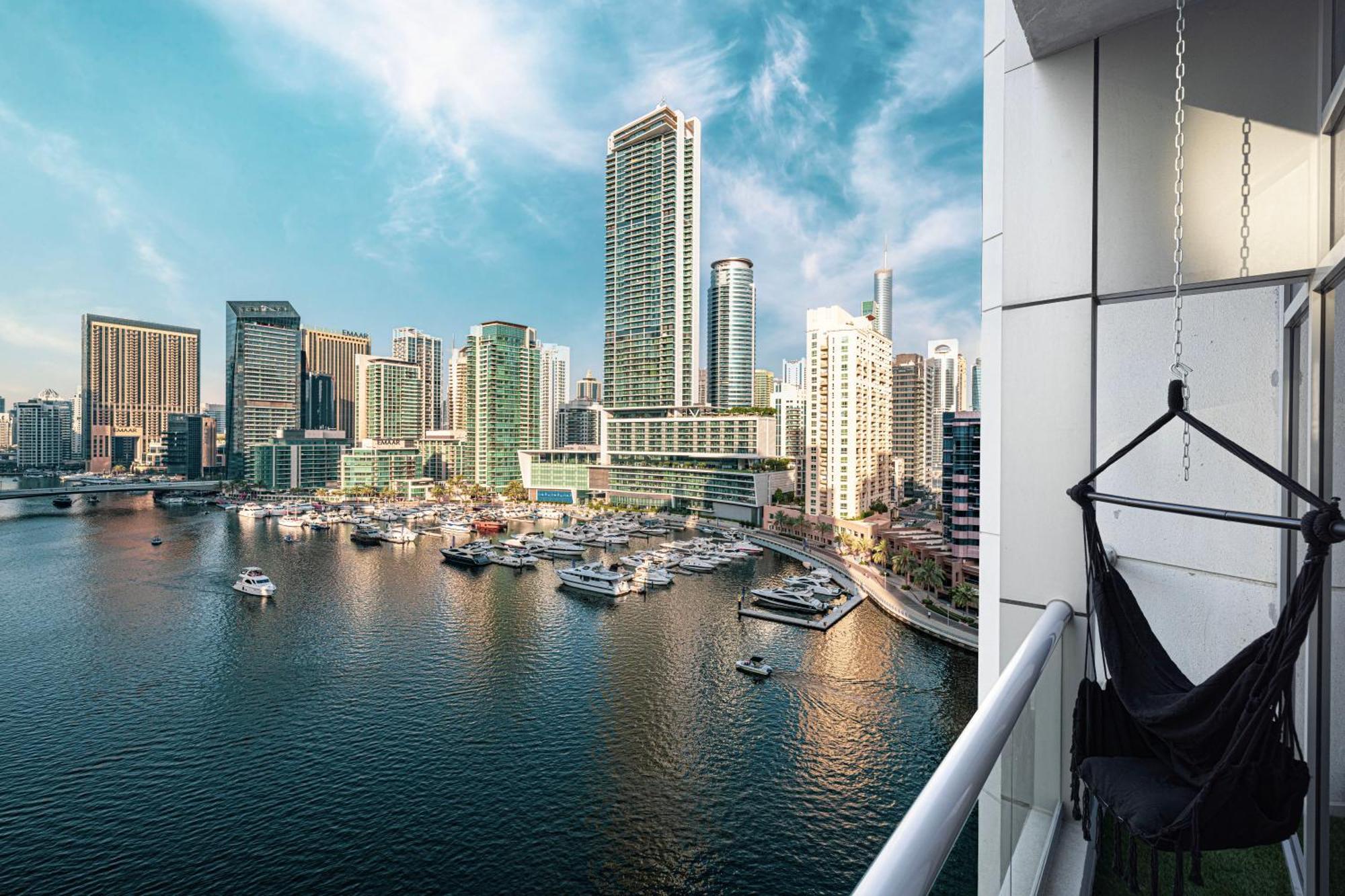 A Marina Luxe Retreat * دبي